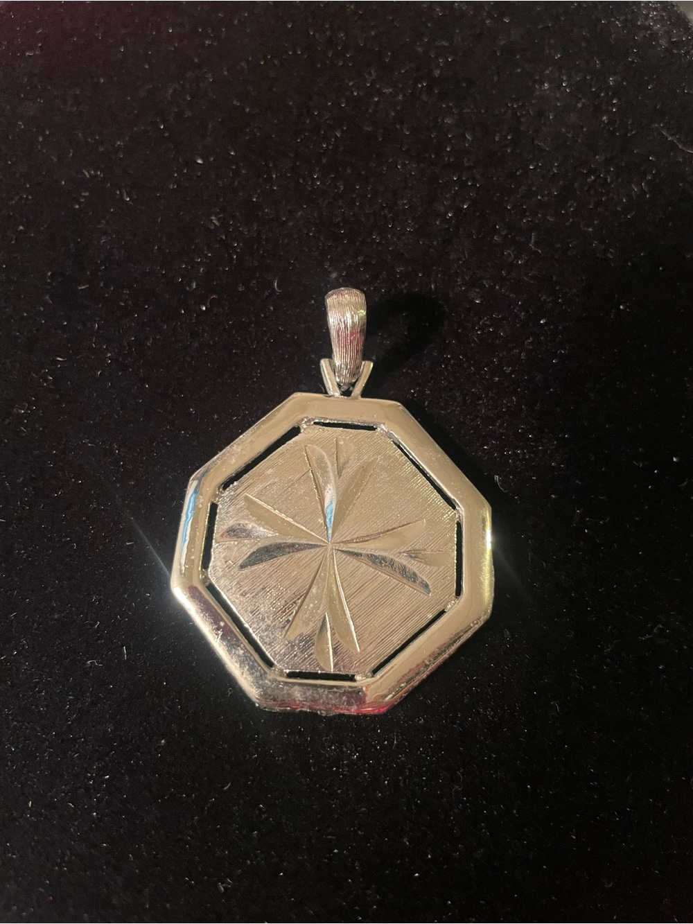 Silver Toned Octagonal Floral Locket Pendant